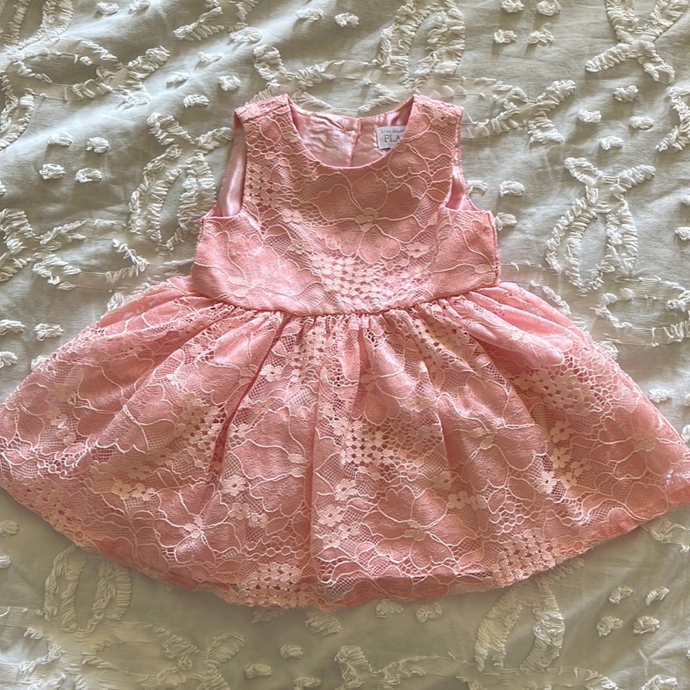 The Children’s Place baby girl dress. Size 9-12 months.